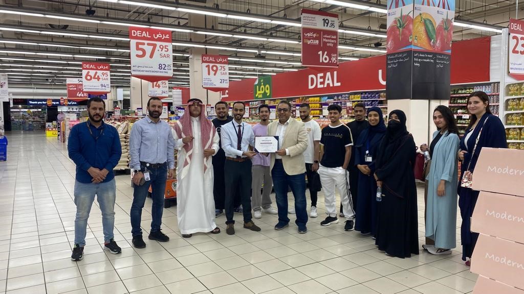 CBA’s Students Visit to Carrefour